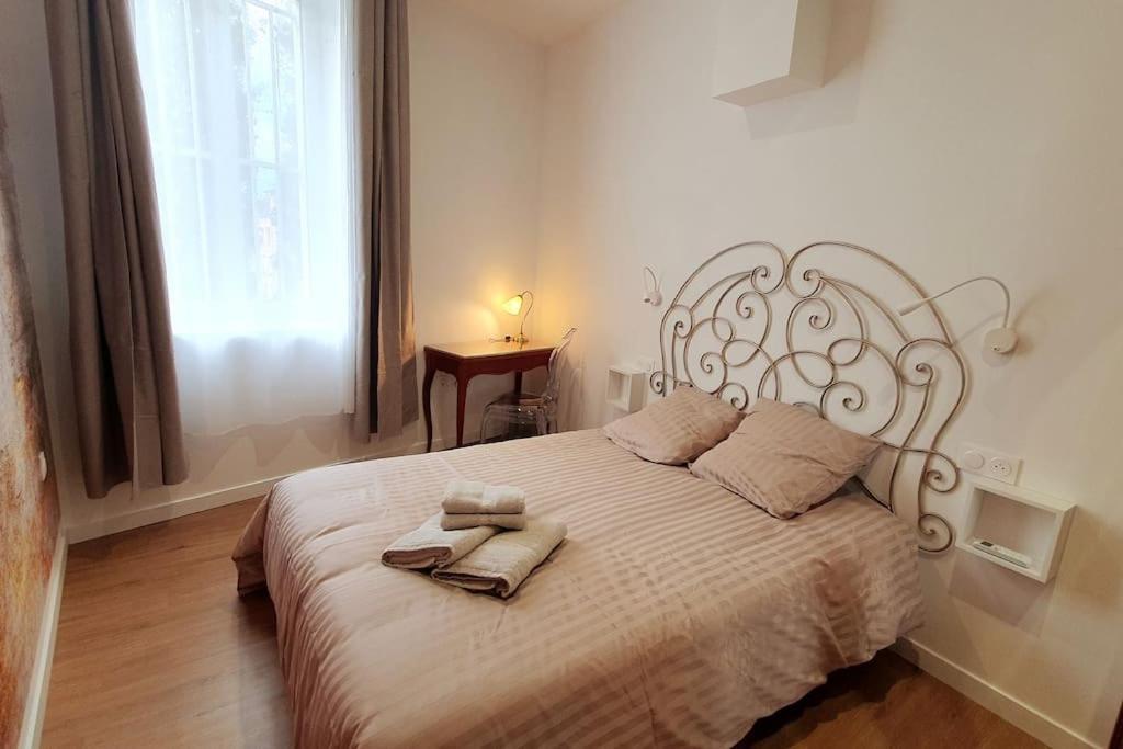 Classe 4 Etoiles - Cybele - Centre Ville 2 Chambres, Cour Privative Et Garage Vienne  Eksteriør billede